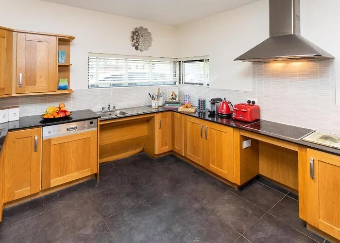 11 The Avenue Killarney