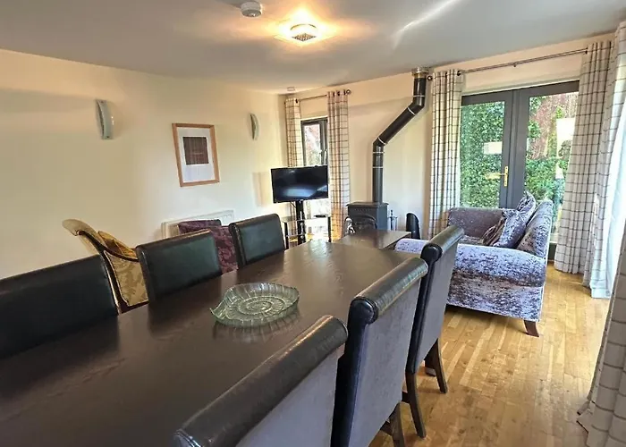 11 The Avenue * Killarney